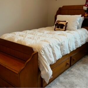 Twin down comforter, duvet cover & sheets